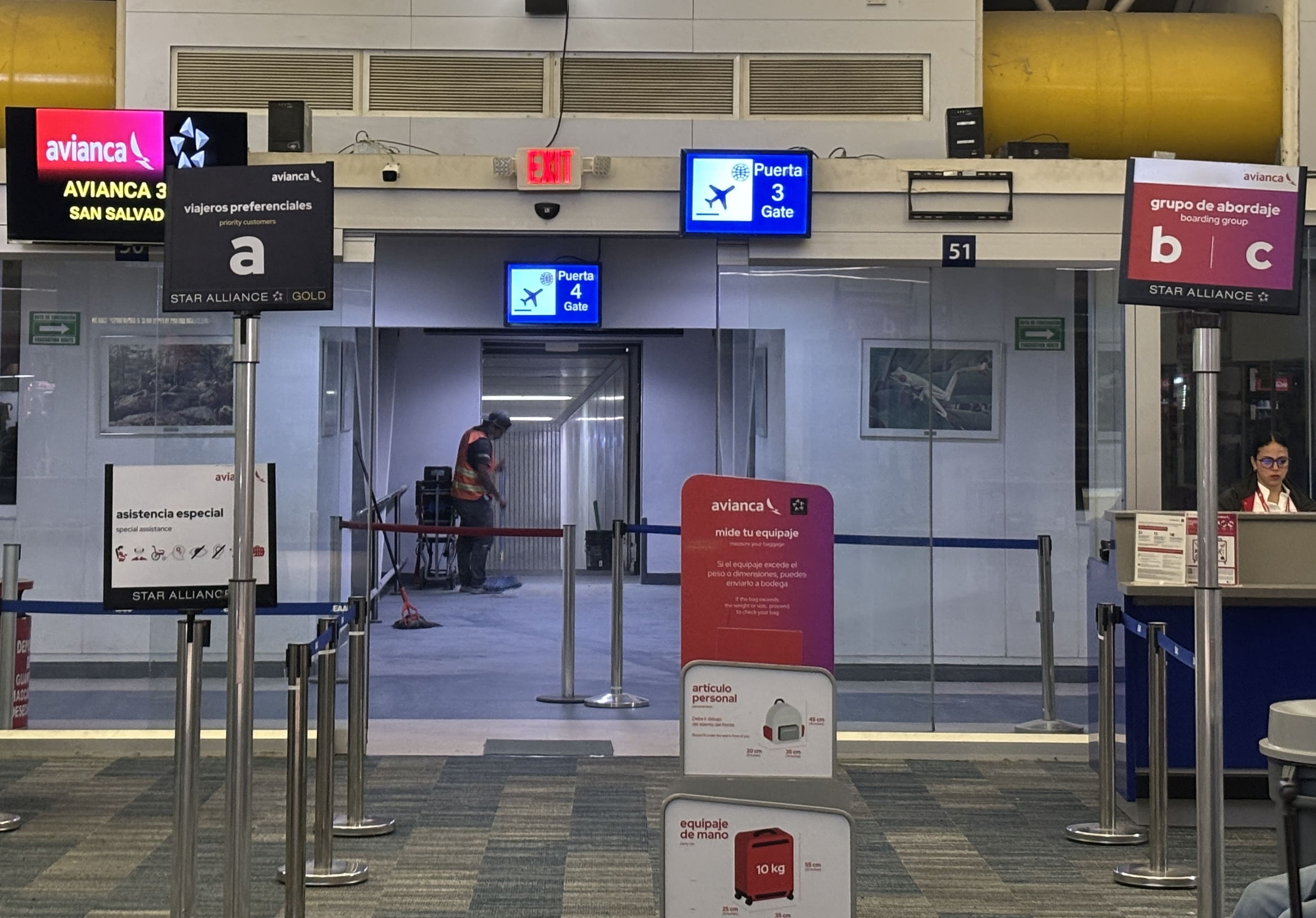 Boarding groups for an Avianca flight in Managua, showing group a including Star Alliance Gold.